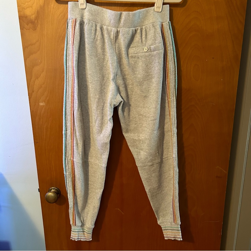 ⭐️ Faherty grey lounge pants with rainbow stripe detail - Picture 6 of 9